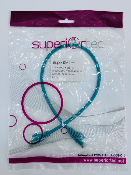 كابل توصيل CAT6A من Superiortec بطول 0.5 متر باللون الأخضر LSZH